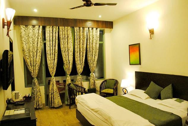Lans Castle Hotel Lansdowne Bagian luar foto